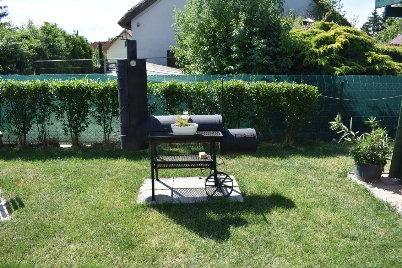 Lila Fuge Apartman Apartment Balatonfured Luaran gambar
