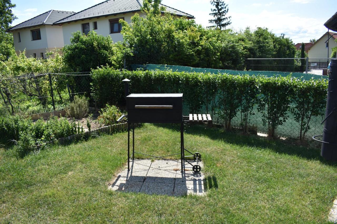 Lila Fuge Apartman Apartment Balatonfured Luaran gambar