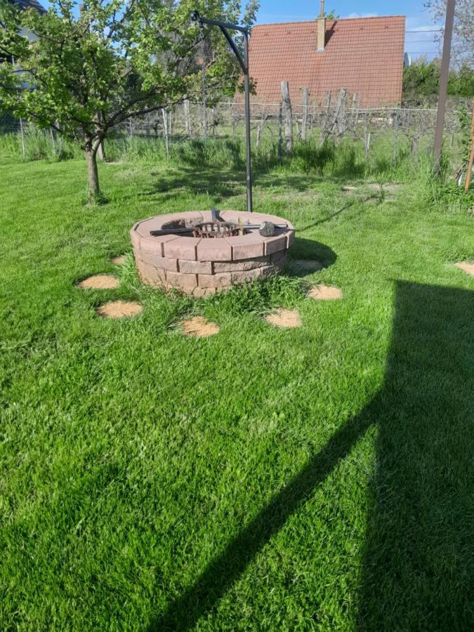 Lila Fuge Apartman Apartment Balatonfured Luaran gambar