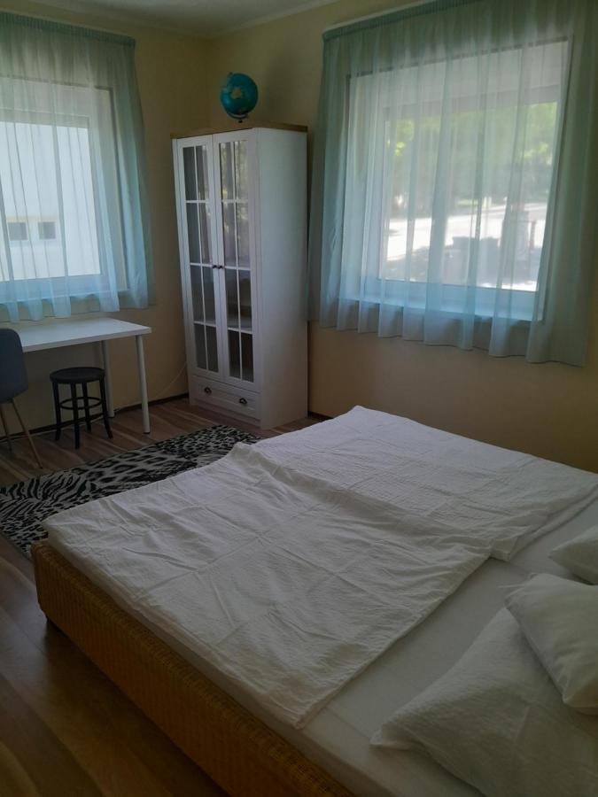 Lila Fuge Apartman Apartment Balatonfured Luaran gambar