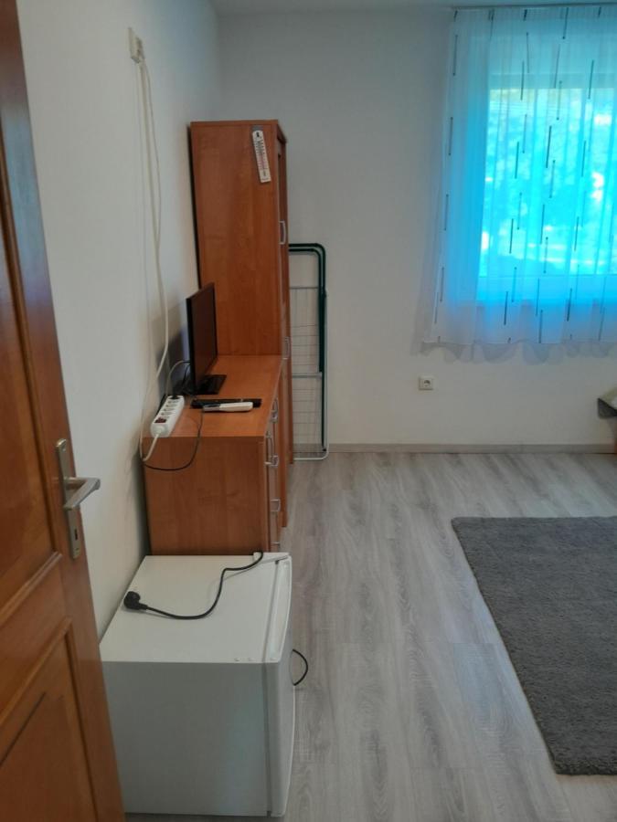 Lila Fuge Apartman Apartment Balatonfured Luaran gambar