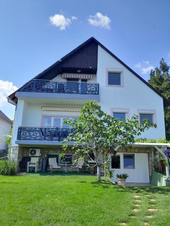 Lila Fuge Apartman Apartment Balatonfured Luaran gambar