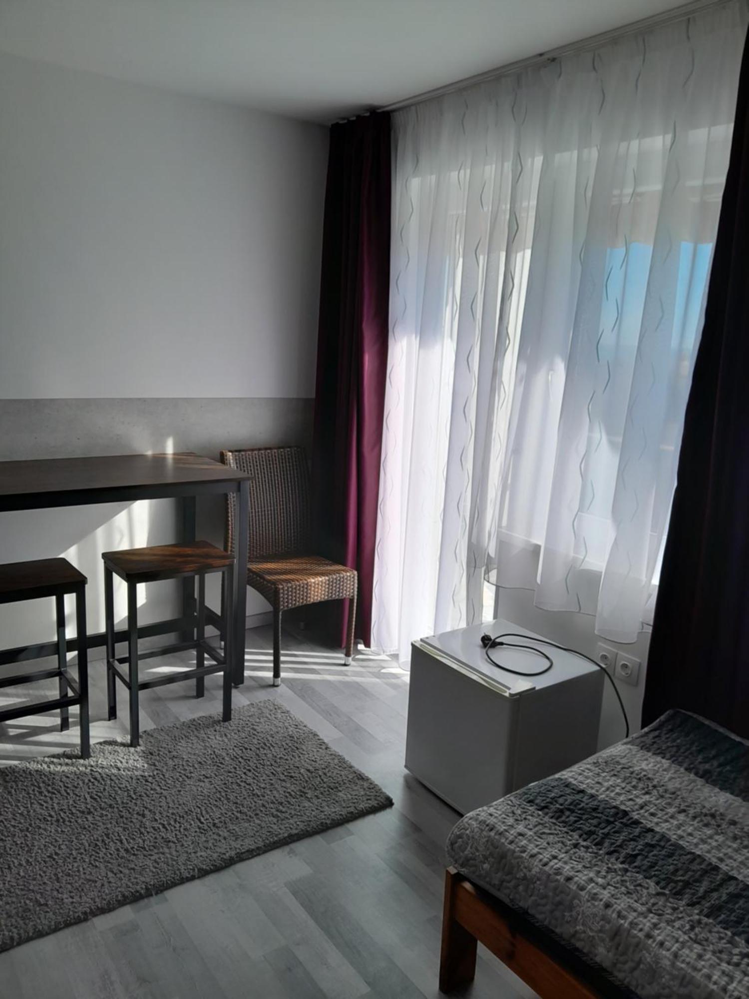 Lila Fuge Apartman Apartment Balatonfured Luaran gambar